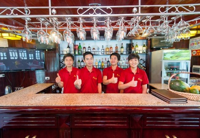 Paragon Cruise-bar